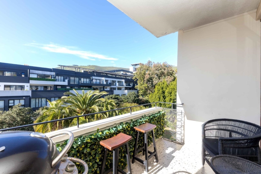 To Let 2 Bedroom Property for Rent in Sea Point Western Cape